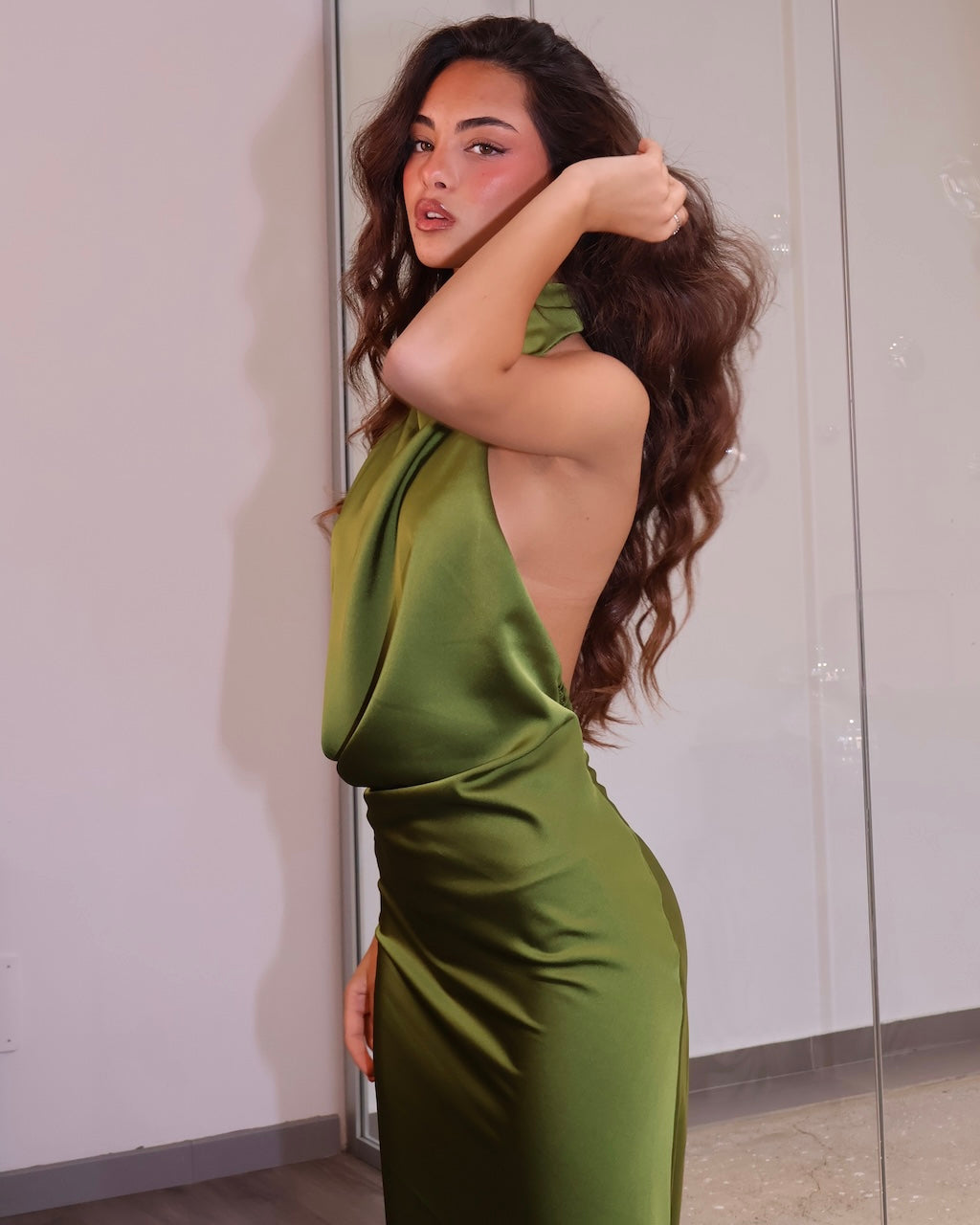 DRESS MAJESTIC