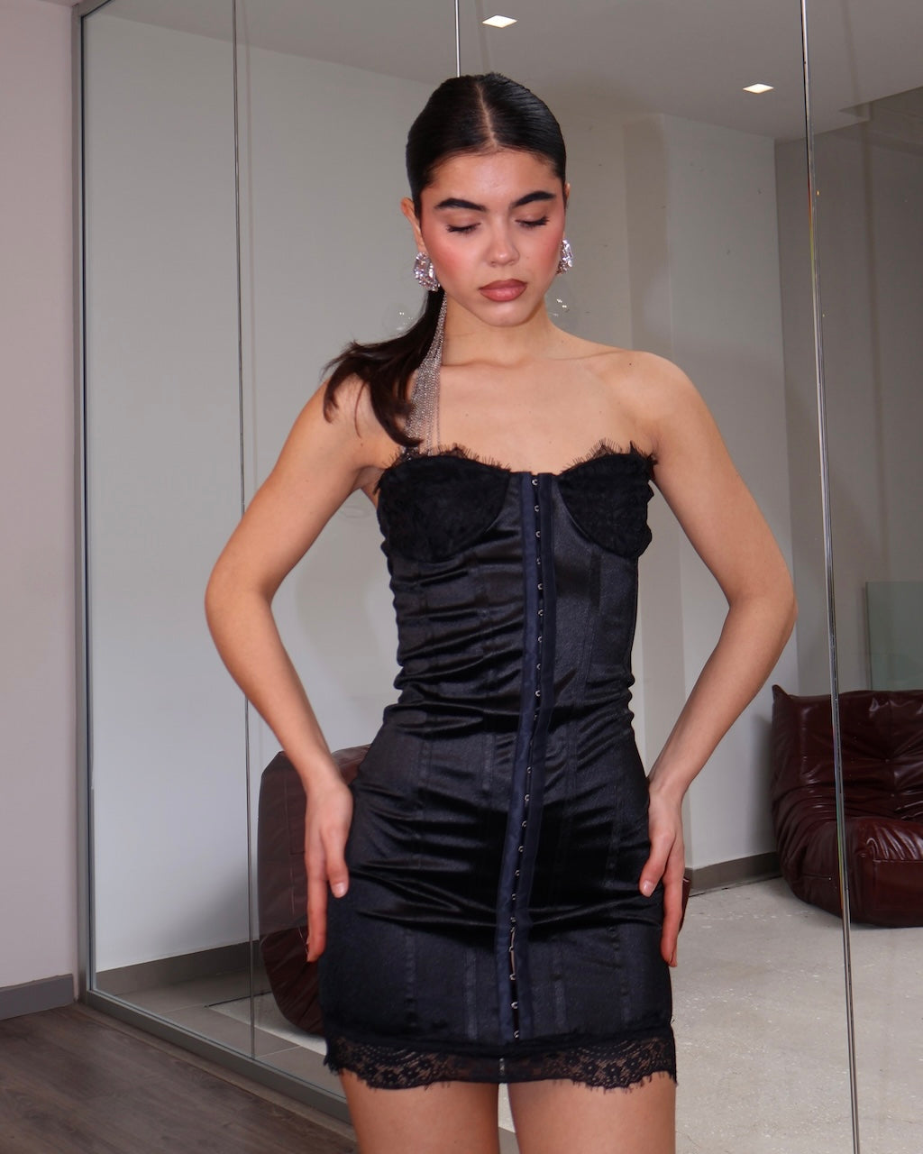 DRESS BUSTIER
