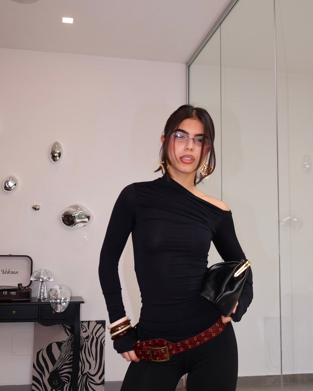 CAMISETA KENDALL NEGRO