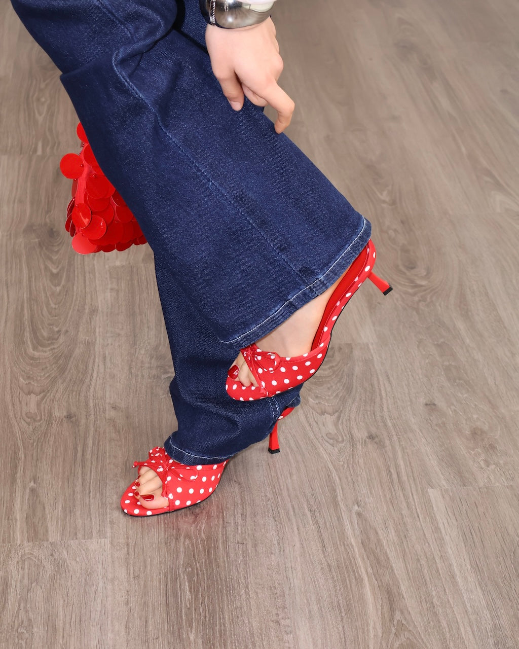 DECOLLETE DOTTY