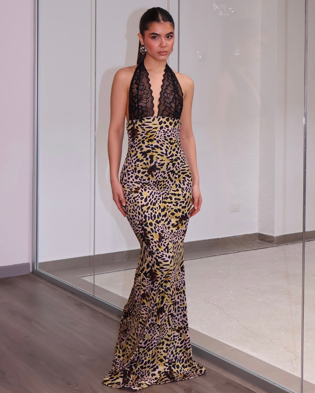 DRESS R&B