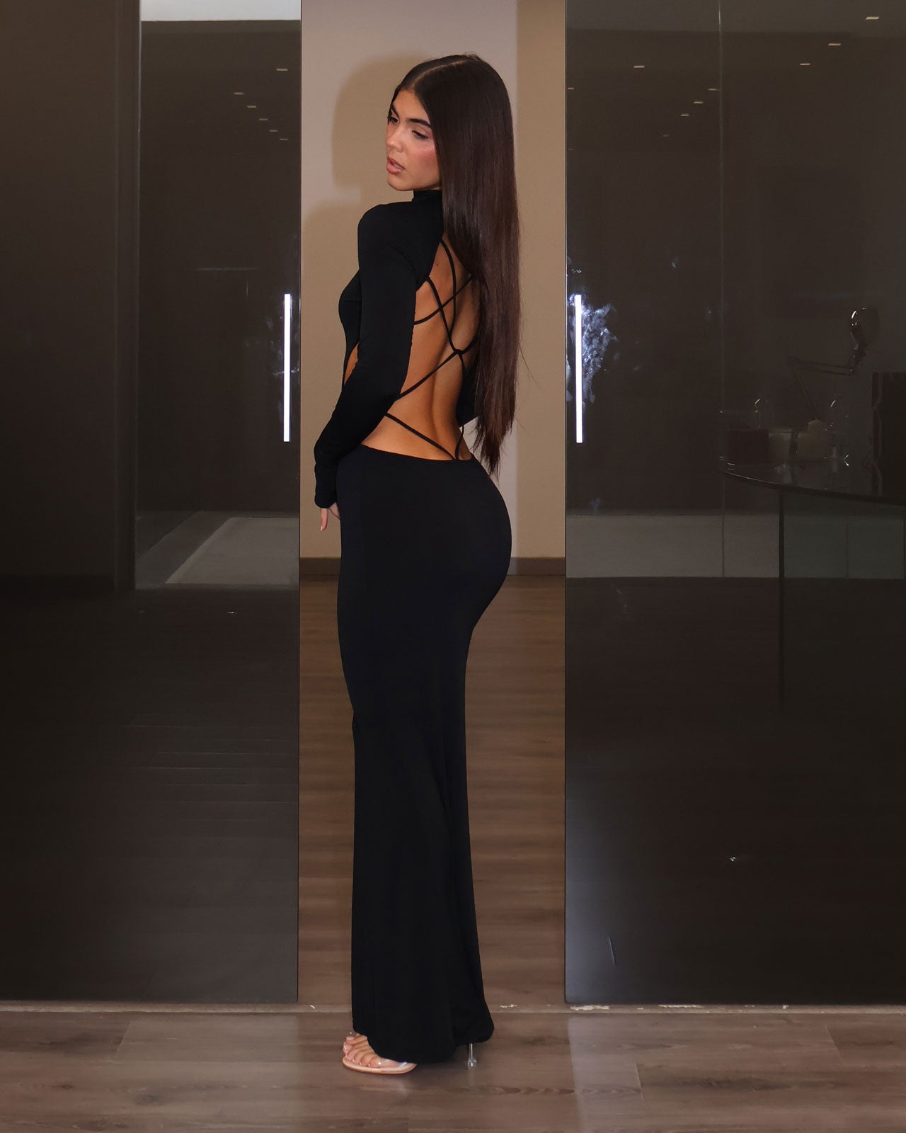 VESTIDO, MUÉSTRAME